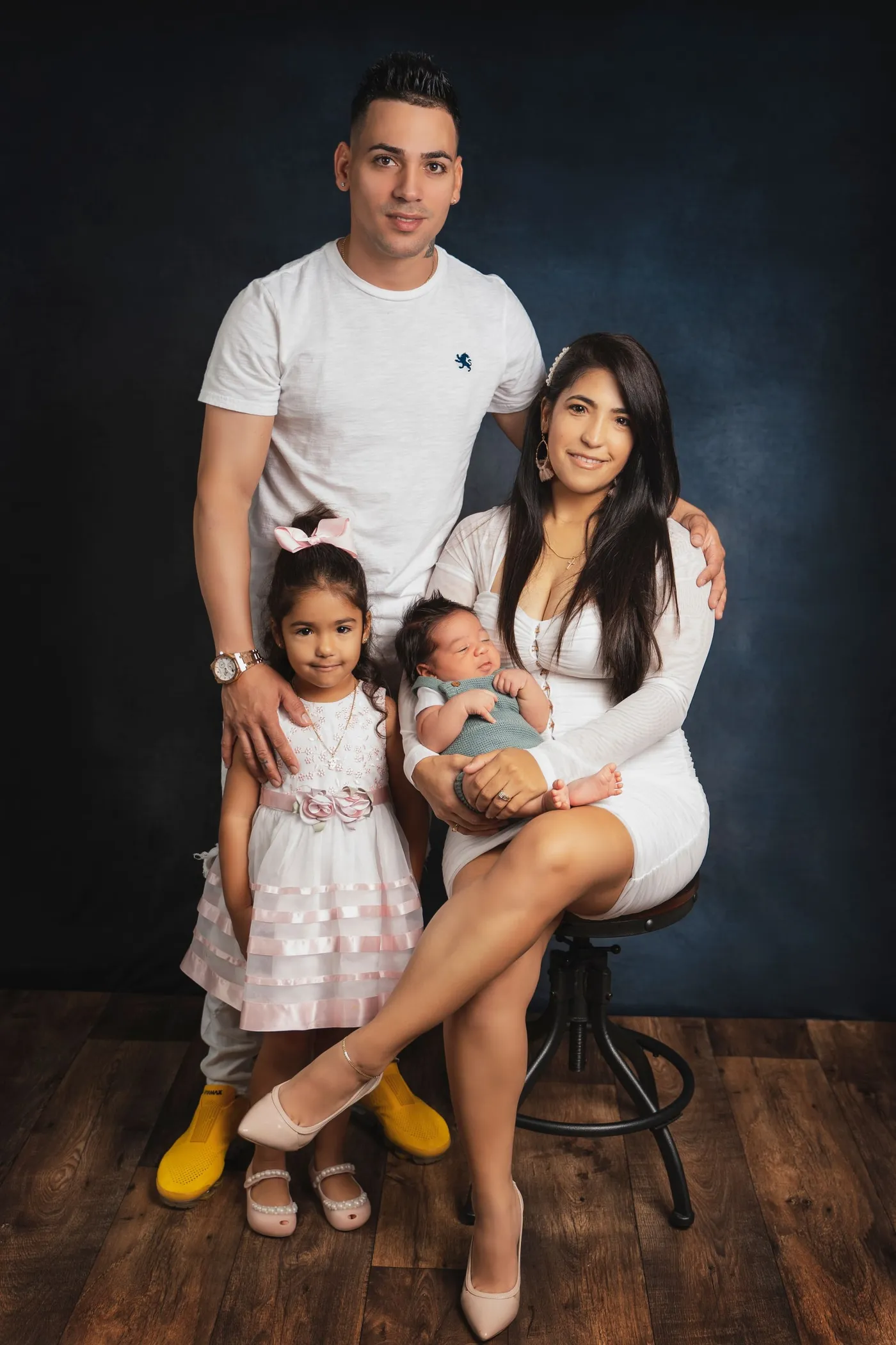 Family session by Photoluv Studios in Miami